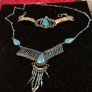 Elegant Silver and Blue Necklace Bracelet Set